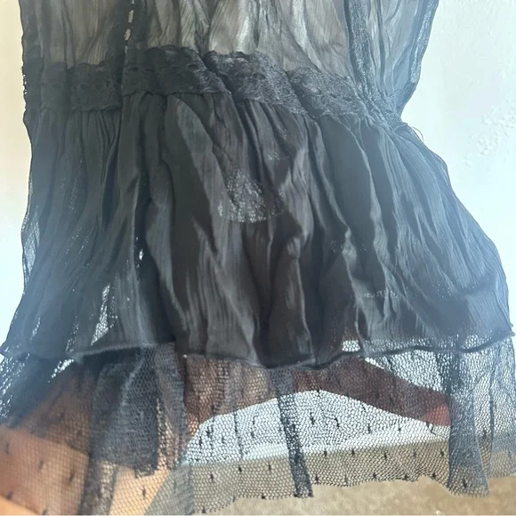 Heart Soul Sheer Black and Cream Lace Chemise - Picture 6 of 10